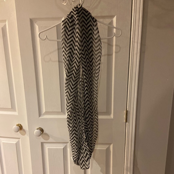 Target Infinity Scarf - Picture 2 of 3